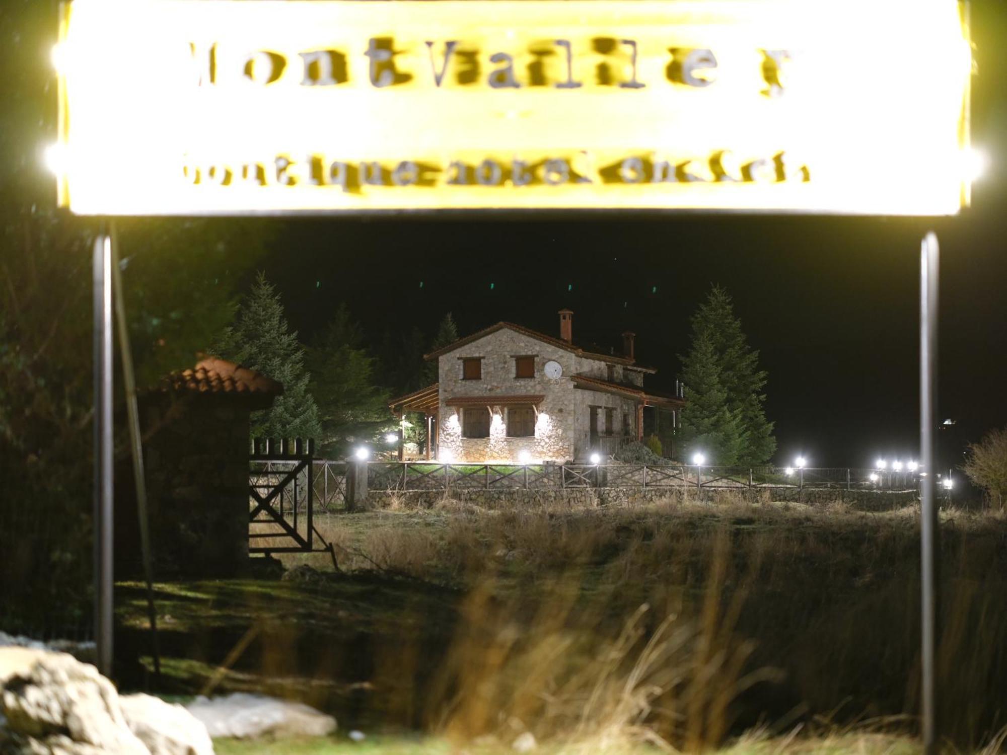 Mont Valley Boutique Chalets Arachova Eksteriør billede