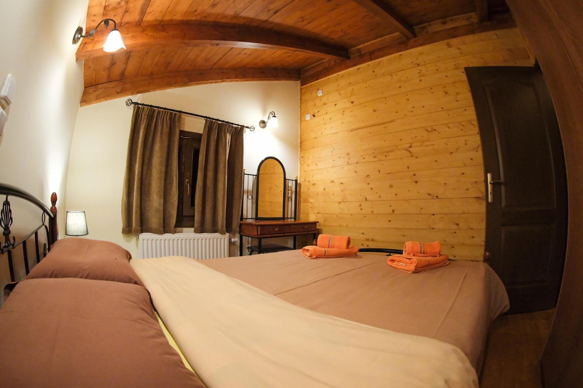Mont Valley Boutique Chalets Arachova Eksteriør billede